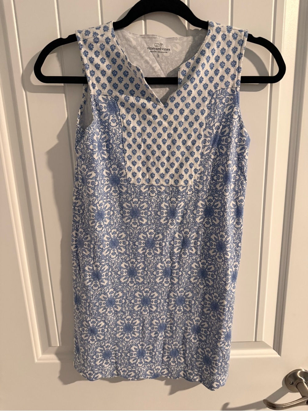 Vineyard Vines Blue & White Patterned Sleeveless Shift Dress